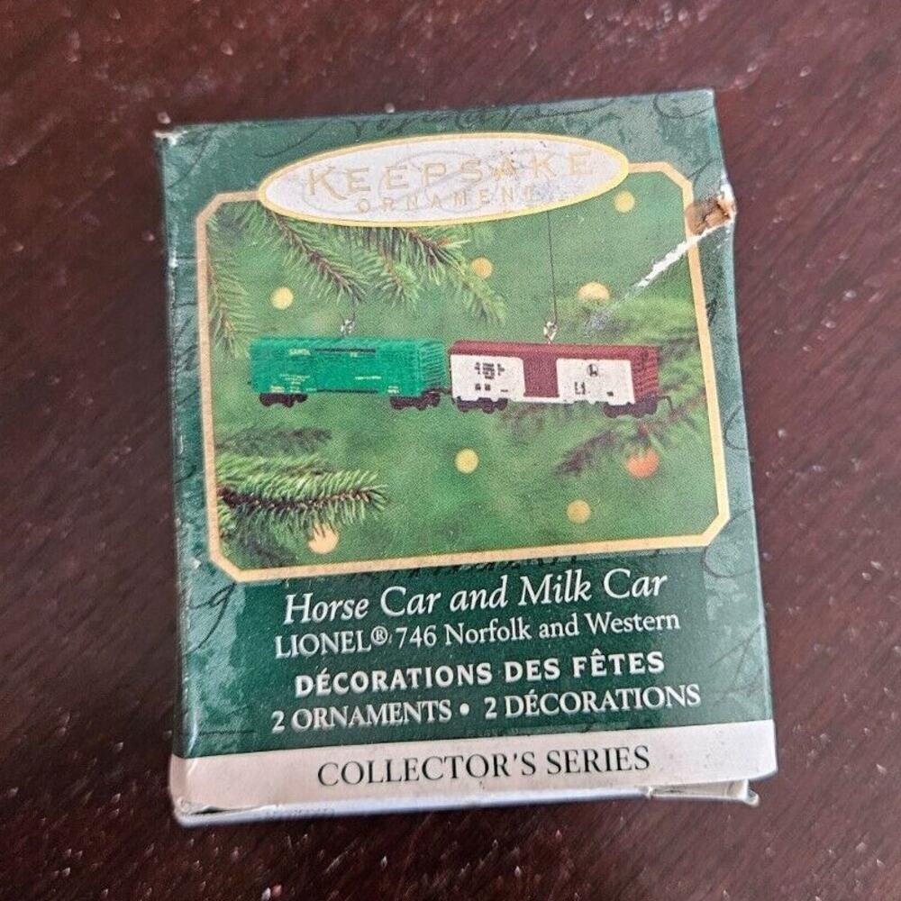 Hallmark Keepsake Ornament Horse Car and Milk Car Lionel 746 Norfolk & Western 2